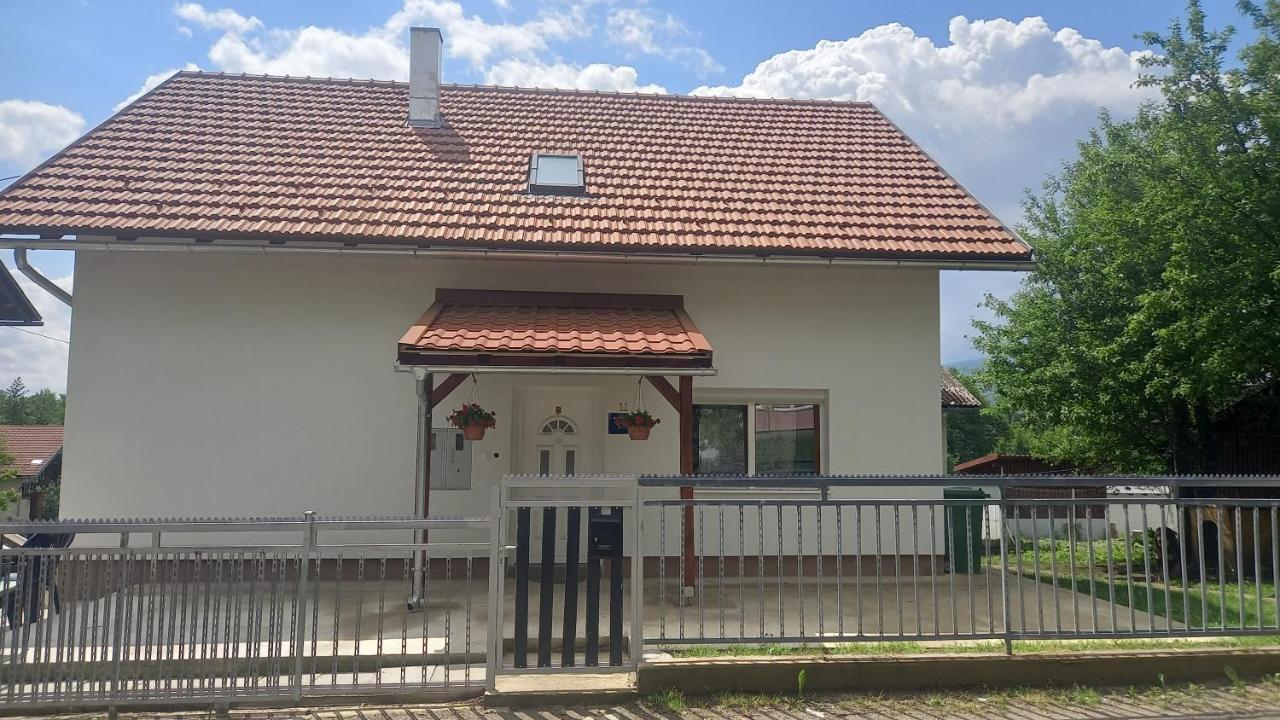 Ferienwohnung Keti Plaški Exterior foto