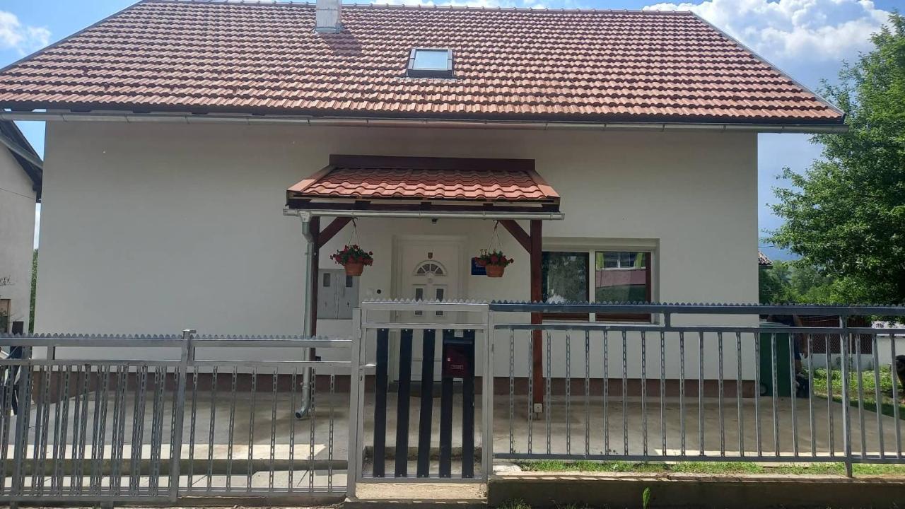 Ferienwohnung Keti Plaški Exterior foto