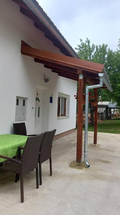 Ferienwohnung Keti Plaški Exterior foto