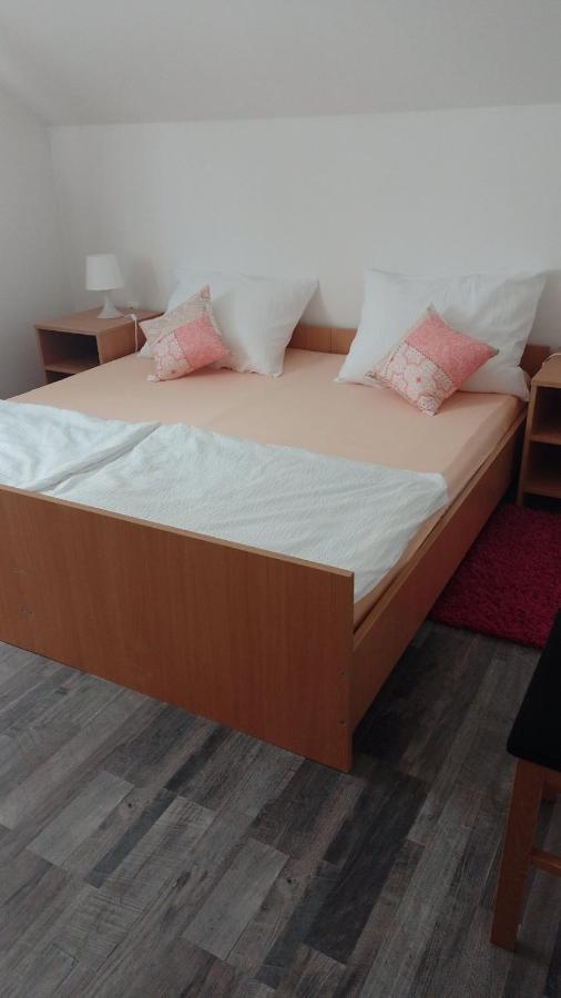 Ferienwohnung Keti Plaški Exterior foto